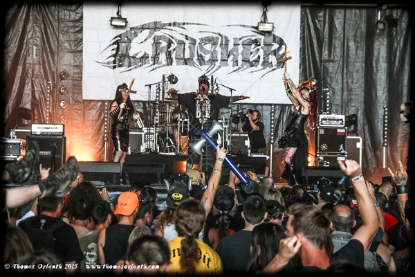 You are currently viewing Crusher au Hellfest 2015 (samedi)